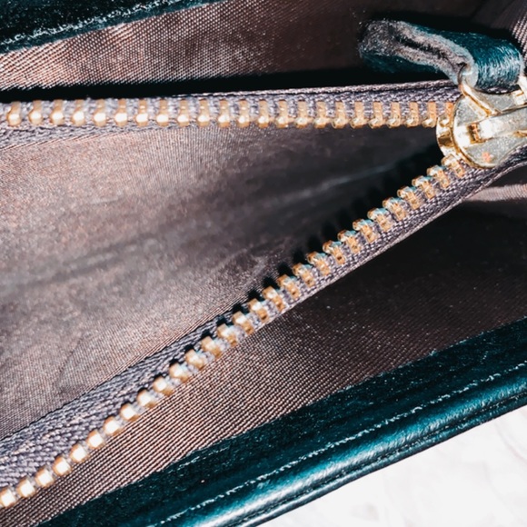 *sold* RARE VINTAGE PRADA Puffy Stitch Clutch - Picture 9 of 11